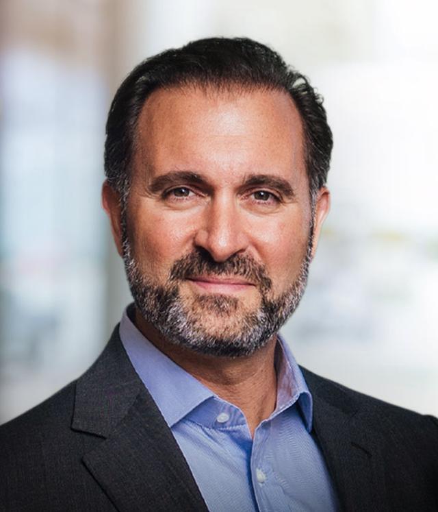 （米兰老将集体告别）米体：米兰老板即将现身米兰城，关心欧冠比赛+新球场+莱奥续约