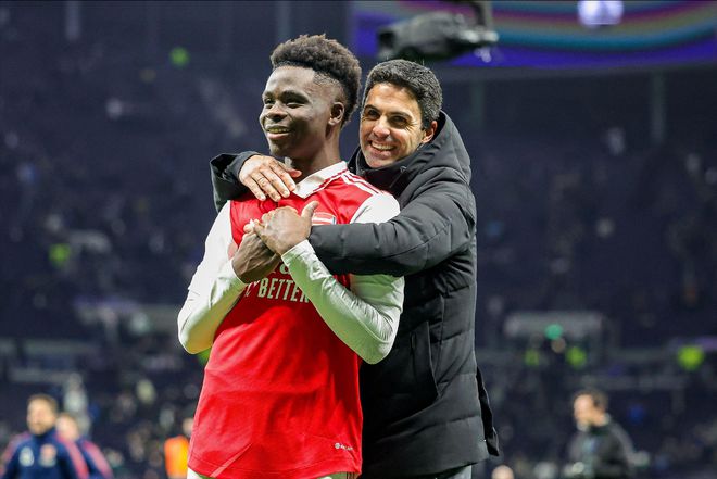 一念之差！塔子哥在领先之后的保守，可能毁掉了枪手的整个赛季