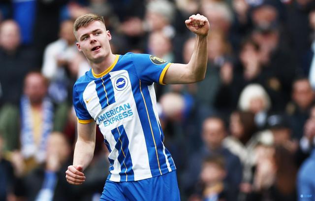 （曼联主帅弗格森的强势）邮报：曼联今夏有意18岁前锋弗格森以及另外一位经验丰富的前锋