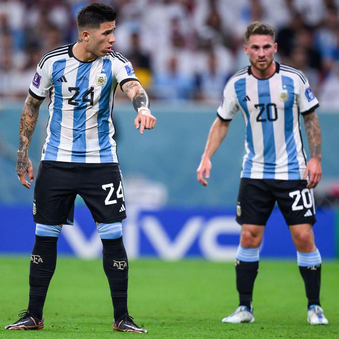 切尔西再签世界杯冠军中场,麦卡利斯特6000万加盟,联手恩佐冲冠