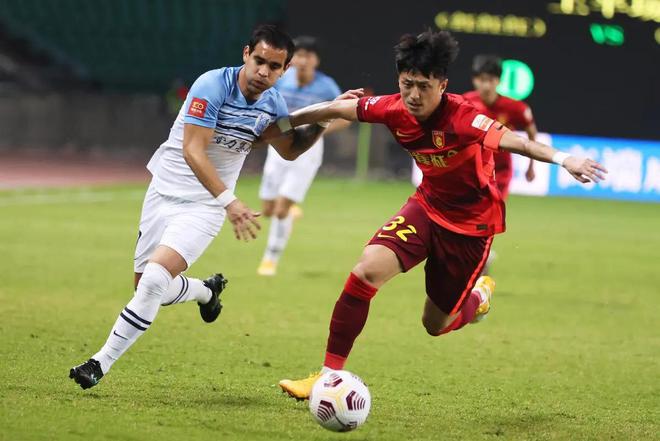 闹大了:中超队巨额签字费遭挪用!涉及国资流失,当事人逃往海外