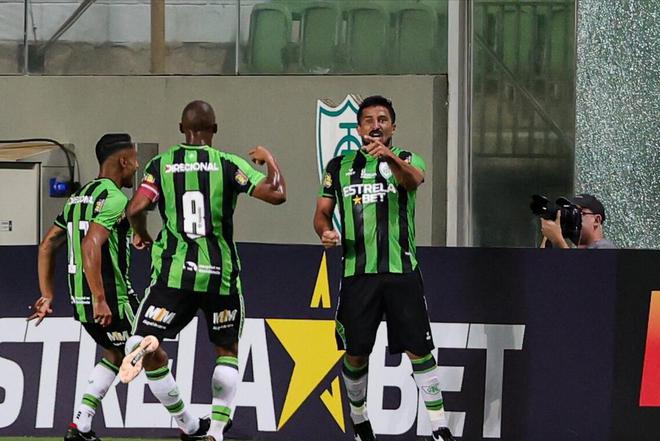 （中超现役老将）中国34岁名将决赛2-5倒下，中超旧将少1人爆发，11场飙11球金靴