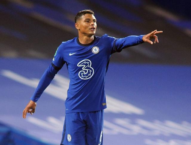 （蒂亚戈·席尔瓦切尔西）记者：蒂亚戈-席尔瓦、福法纳、坎特、芒特参加切尔西今日训练