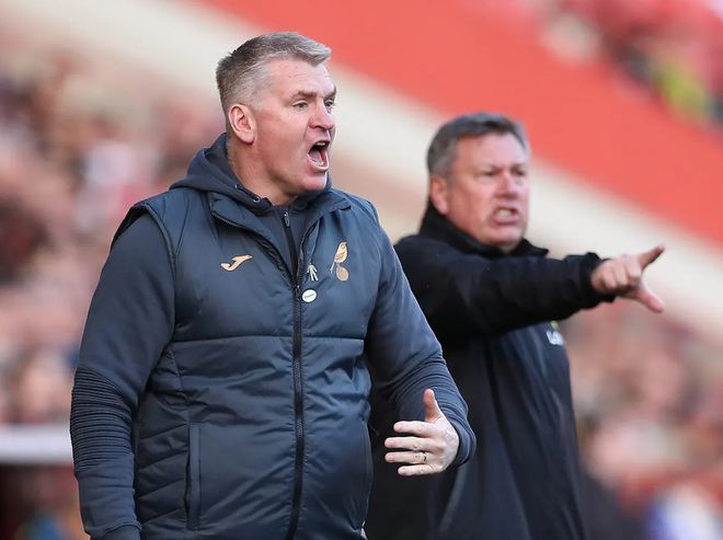 （迪恩-史密斯）仅余八场比赛，迪恩·史密斯能否带领莱斯特城逃出生天？