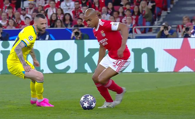 (欧冠国米出线)2-0!欧冠冷门,国米击败本菲卡,与巴萨“反着来”