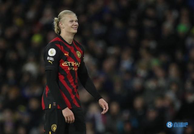 （转会传闻影响?哈兰德全场仅1射 近5场比赛0进球）枪管滚烫！哈兰德近5场比赛狂轰12球1助攻