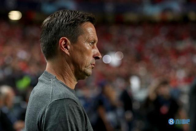 （本菲卡瓦尔德施密特）施密特：本菲卡并非无敌，欧冠赛场总是会和优秀的对手交战