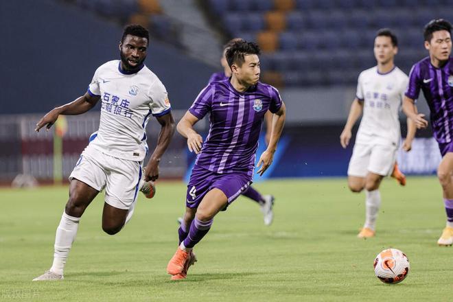 （国安队对天津津门虎）国安27岁前国脚租借津门虎！身高1米85，未来或效仿巴顿