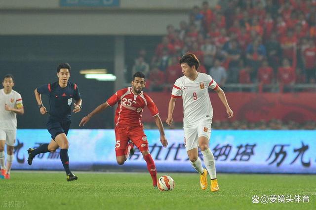 与申花解约后杨旭宣布退役：未来将专注青少年足球！为国足进27球