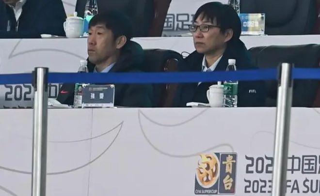 够狠!高洪波废止陈戌源2大政策,公益足球变盈利足球,值得期待