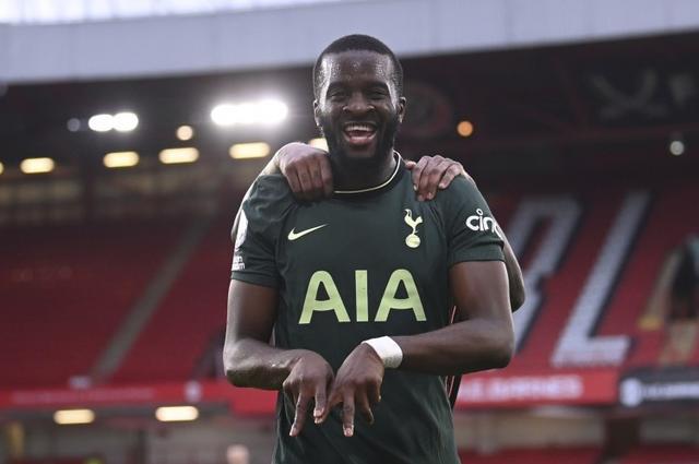 英媒：即使那不勒斯获得下赛季欧冠资格，也不用强制买断恩东贝莱