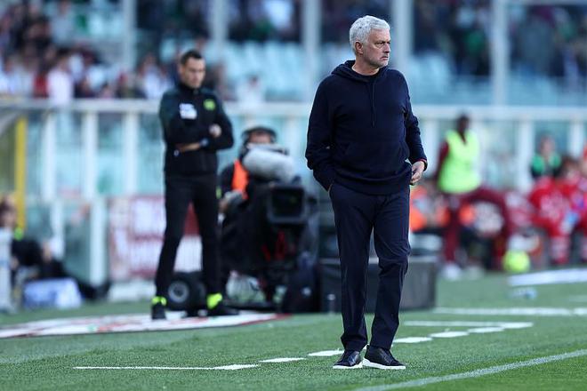 穆里尼奥计划离开罗马！考虑去2大豪门，对去沙特执教C罗不感兴趣