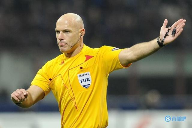 TA：裁判公司主管韦伯面临多个问题，这由英超缺乏高水平裁判造成