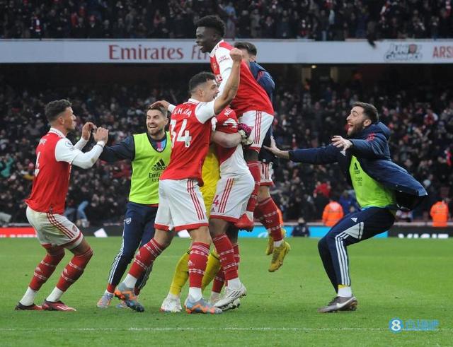 （格伦森阿伦集锦）格伦-约翰逊:阿森纳不会放缓夺冠脚步，曼联和纽卡能成功争四