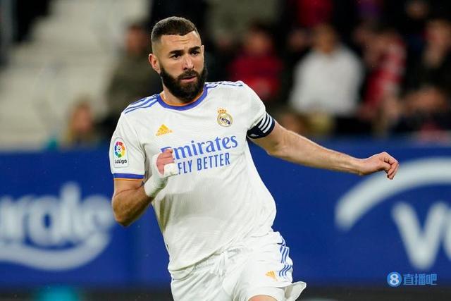 （本泽马上赛季进球）本泽马上半场3次射正，是切尔西全队射门次数相加之和