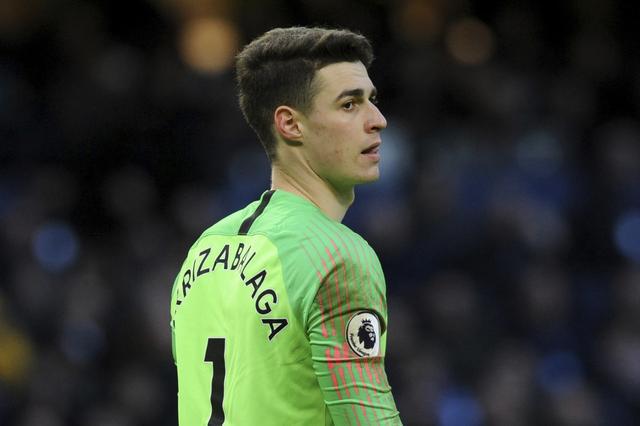 (凯帕丢球集锦)凯帕半场数据:1次摘高空球+6次扑救,评分7.5