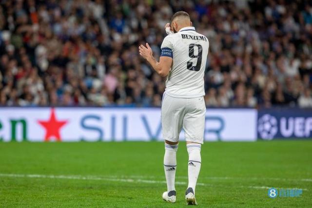（本泽马欧冠决赛意外进球）场均1球！本泽马最近21场欧冠淘汰赛已经打入21球