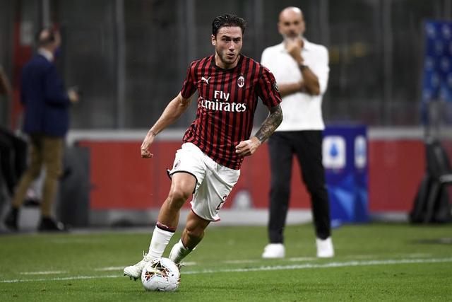 (卡拉布里亚 队长)皮奥利:卡拉布里亚是真正的队长&伟大的人,今天他证明了这一点