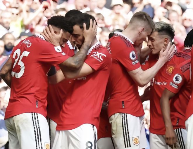 （足球曼联vs塞维利亚）曼联VS塞维利亚首发曝光：胖虎回归，B费搭档两大帝星，韦格冲锋