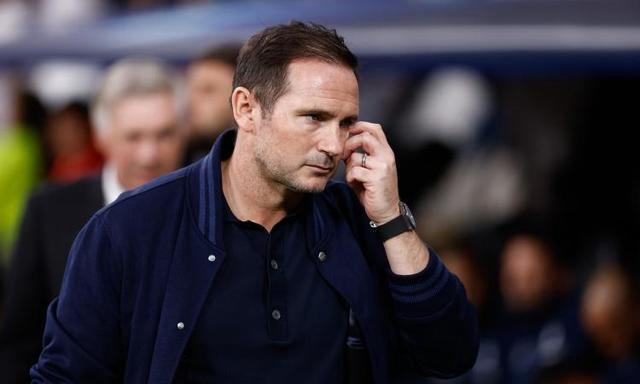 （兰帕德执教）兰帕德小学生一般的布阵调整水平，让安切洛蒂和皇马轻松取胜