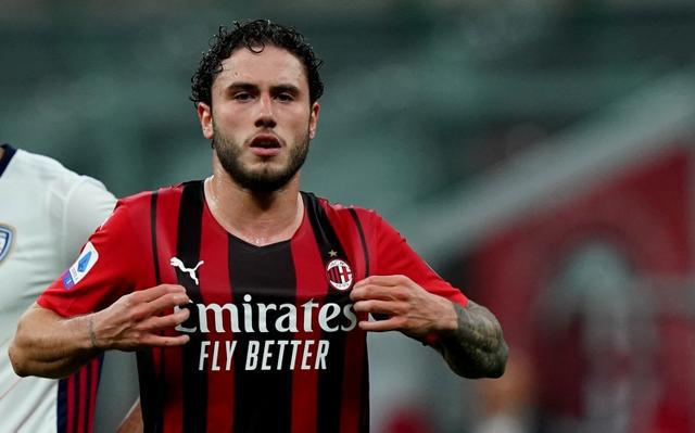 卡拉布里亚：不理解为何被吃黄牌，我认为补时阶段该得到一个点球