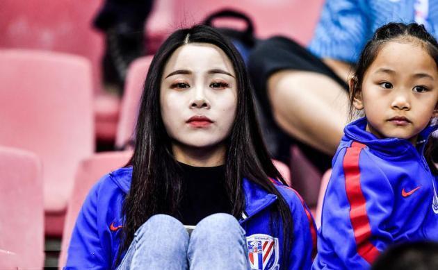 （戴伟浚能赶上12强赛吗）戏耍上海申花？戴伟浚下家3选1，名记回应，黑马或开300万长约