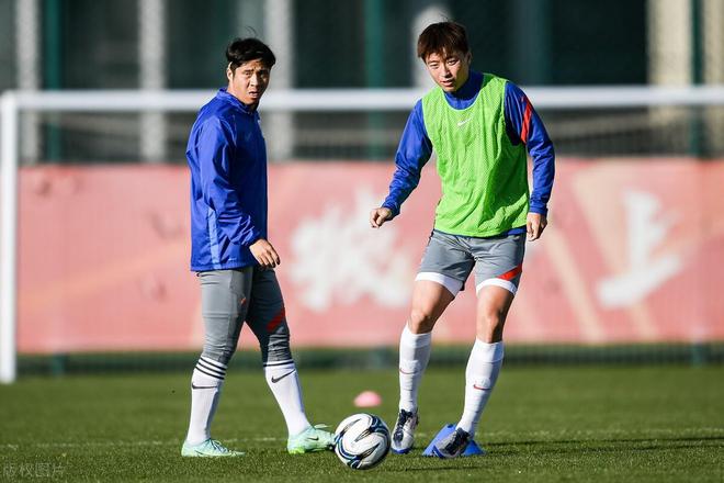 (国脚是谁)36岁国脚近况曝光:曾创8000万转会费,如今月薪仅1万,不够房租