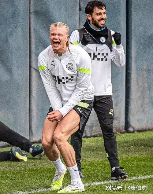 (哈兰德和姆巴佩对比)哈兰德和姆巴佩究竟谁能够率先拿下第一座金球奖?