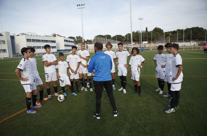 (西甲青训最好的俱乐部)持续帮助中国草根足球,西甲带着他们的青训经验来了