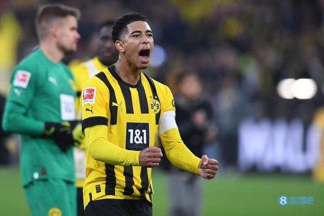 （曼联 贝尔）记者：曼联仍有微小机会签下贝林厄姆，也不排除球员留在多特