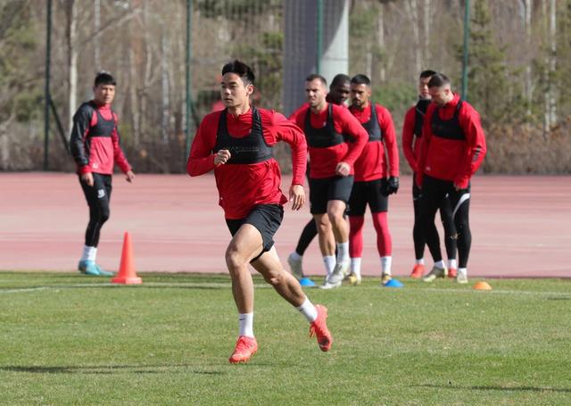 （长春亚泰遭遇赛季首败）新赛季新征程，长春亚泰13日兵发湖州