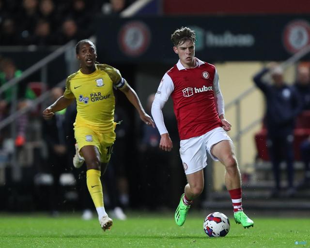 （英超利物浦西汉姆联）邮报：西汉姆和狼队关注英格兰U20中场斯科特，利物浦将加入竞争