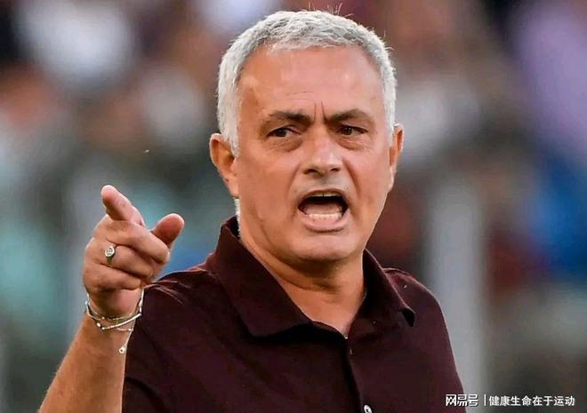 穆里尼奥开心吗？大英帝星伤缺或会让老东家出局，罗马剑指欧联杯