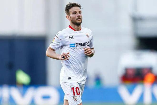 （拉基蒂奇和曼朱基奇）拉基蒂奇：曼联是热门，但这是属于我们的赛事