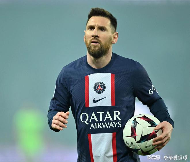 (梅西加盟后巴黎阵容)巴黎拒绝续约,梅西离队,1.3亿攻击手或加盟搭档姆巴佩