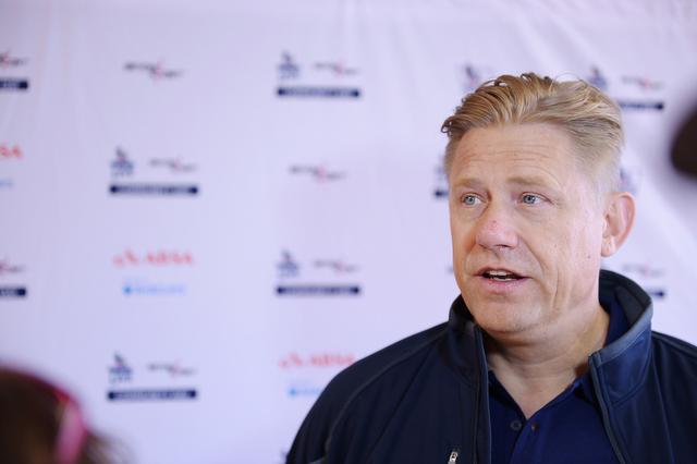 （舒梅切尔在曼联多少号）舒梅切尔：曼联本该5-0获胜，一些球员应该为自己的表现尴尬