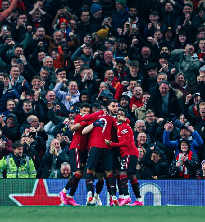 （曼联2队）曼联太背！2球领先惨遭补时绝平 2人乌龙2人伤退 核心停赛