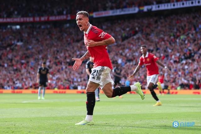 （安东尼几次一阵）安东尼本场数据：4射1正1中框+5次成功过人，获评7.4分