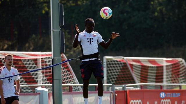 马特乌斯:马内在萨尔茨堡就为转会罢训,拜仁早该知他非简单人物