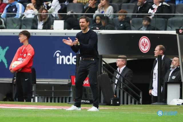 （阿隆索执教的怎么样）阿隆索执教药厂近10场8胜2平，逆转拜仁直接导致纳帅下课