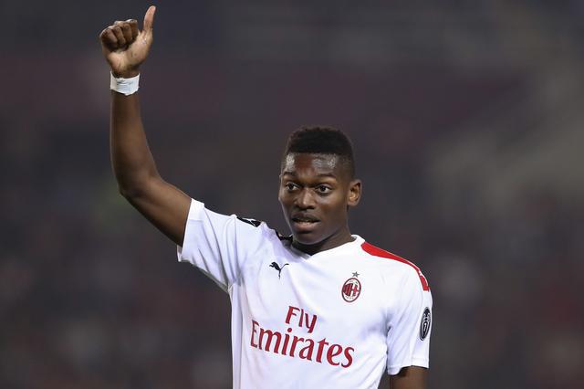 （球员米兰）米体：米兰可能与莱奥续约至2024年，年薪约700万欧