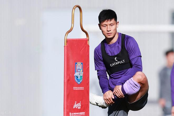 （国安 津门虎）33岁前国脚成津门虎唯一80后！身高1米86，曾效力于北京国安