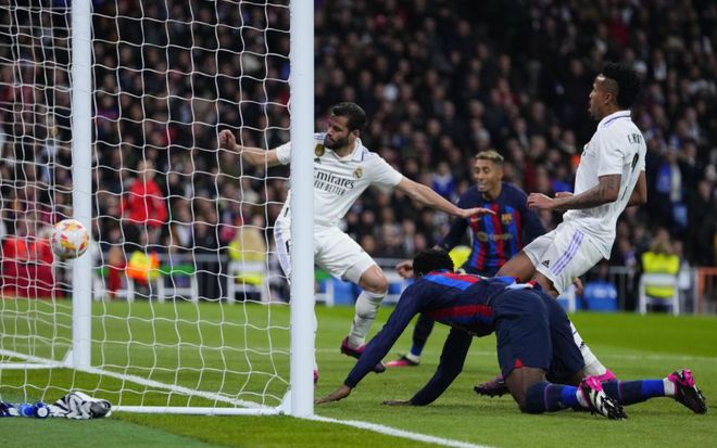 一场2-2令英格兰变天，历史最差纪录现，蓝军受安慰，滕帅悲喜2极