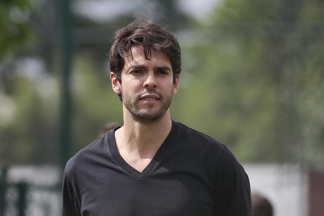 （马尔蒂尼评价卡卡）卡卡：为马尔蒂尼取得的成绩高兴 我不会很快回归足球