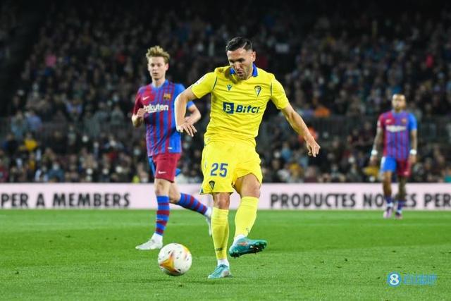 （卢卡斯·佩雷斯）卢卡斯-佩雷斯谈错过巴萨：他们愿出800万欧，但我解约金1500万欧