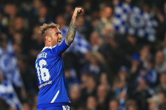 28岁被利物浦放弃，29岁遭切尔西清洗，悍将表现不俗却被教练牵连