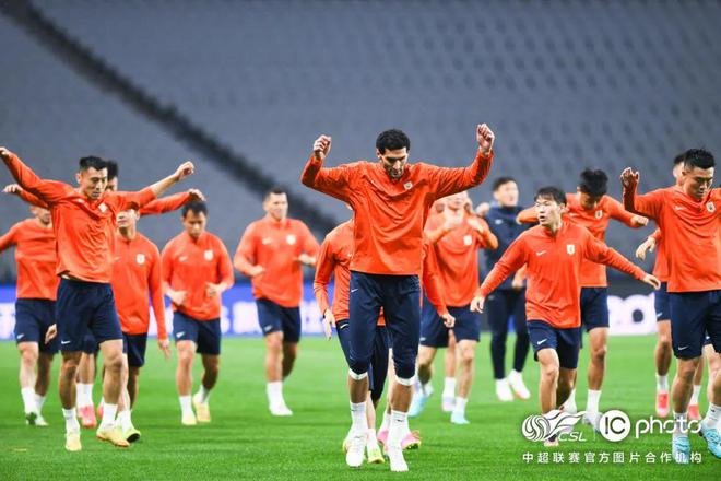 （中超联赛泰山队）【赛前】泰山队备战中超首战