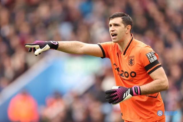 (马丁内斯赛季第11次完成零封,过去8场比赛仅丢2球吗)马丁内斯赛季第11次完成零封,过去8场比赛仅丢2球