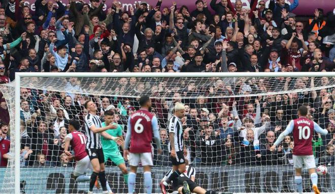 （埃梅里率3支队进决赛）3-0！埃梅里率队完胜英超第3，豪夺5连胜距离欧战区只差3分