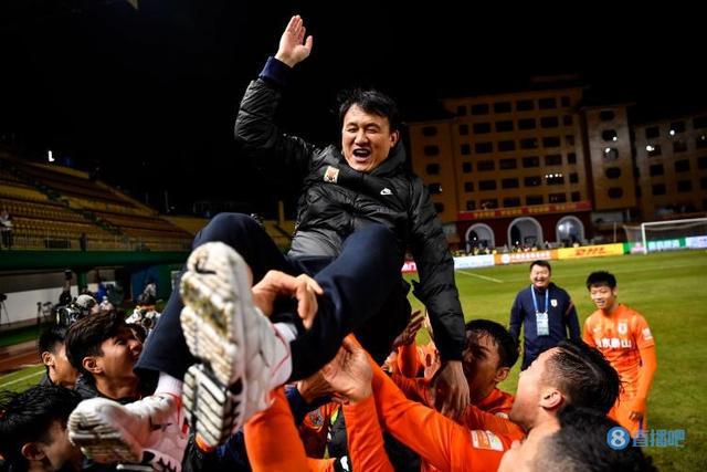 （山东泰山主教练郝伟的儿子）鲁媒：郝伟将迎来执教泰山1000天里程碑 胜率75%为历任教练最高